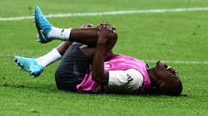 通过深刻的 通过深刻的